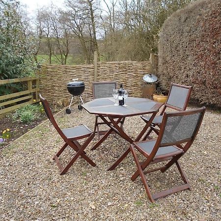 The Granary, Old Corn Mill, Yorkshire Dales Apartment West Burton Exterior photo