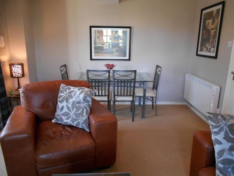 The Granary, Old Corn Mill, Yorkshire Dales Apartment West Burton Exterior photo